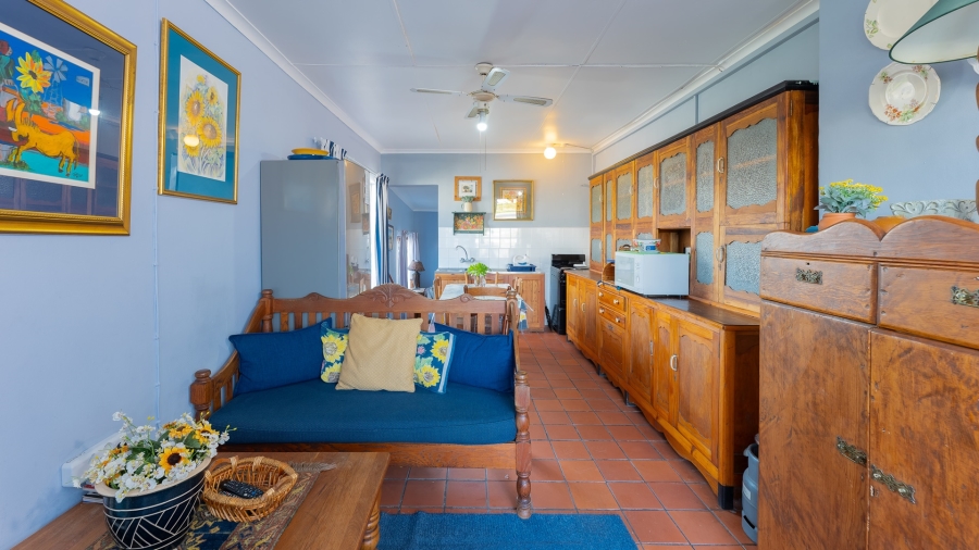 7 Bedroom Property for Sale in Struisbaai Western Cape